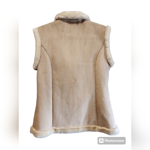 NOVELTI Vest M size - Picture 2 of 7